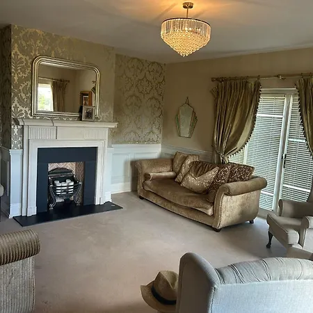 Esker Nyaraló Tullamore